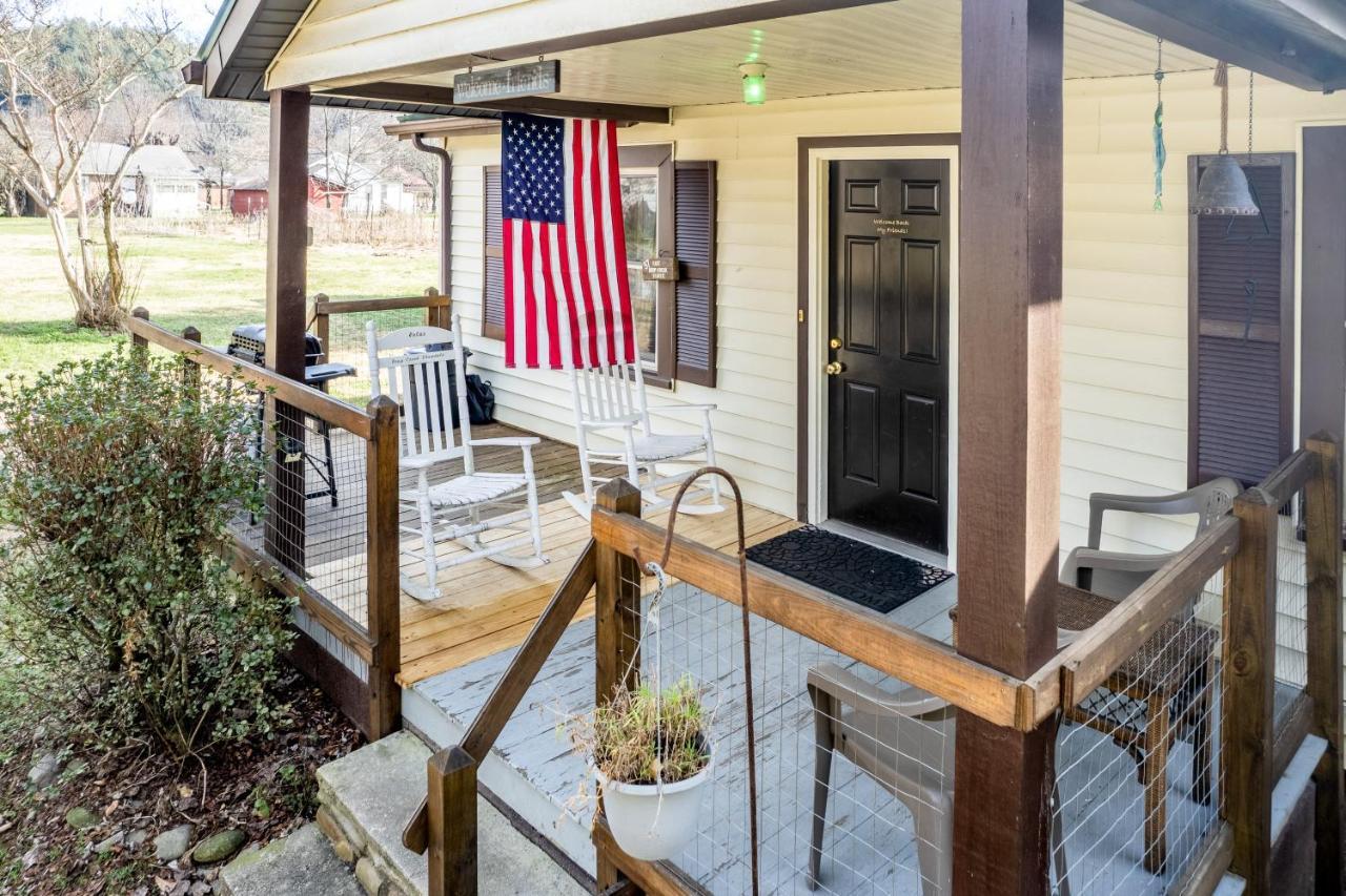 Deep Creek Shambala Villa Bryson City Bagian luar foto